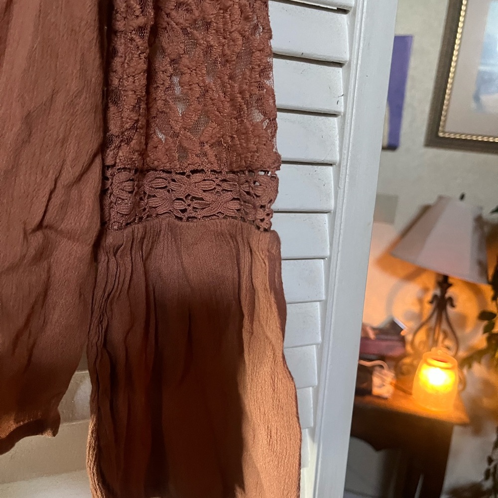 MUDD Copper Tan Bell Sleeve Lace Tie Front Blouse - Picture 8 of 9